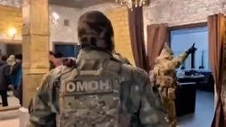 Десятки протоколов и восемь задержанных: полиция провела серию рейдов в Южно-Сахалинске