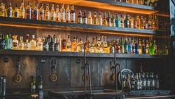 На полмиллиона рублей привез житель Азербайджана нелегального алкоголя на Сахалин