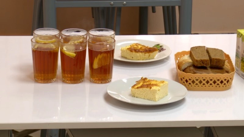 Бесплатное школьное питание на Сахалине: кому положено и чем должны кормить