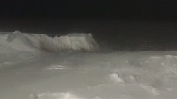 Очевидцы: в Стародубском сломало лед