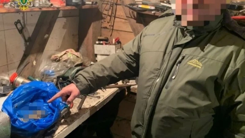 В гараже жителя Северо-Курильска нашли японские гранаты и мины времен Второй мировой 