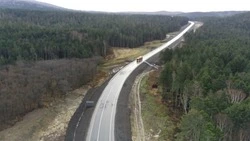 Новые знаки, освещение и ограждения: дороги Сахалина сделают безопаснее