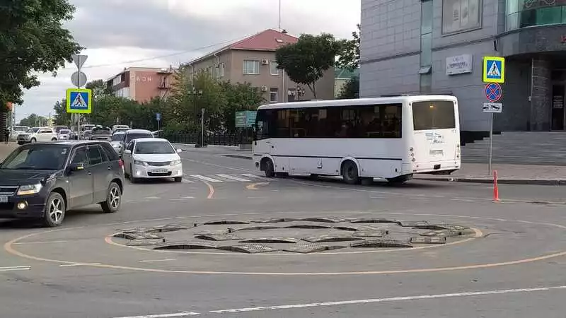 Водители привыкли к мини-кольцу на Сахалинской. «Пробок нет»