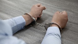 Жителю Анивы заменили условный срок на колонию строгого режима из-за нарушений
