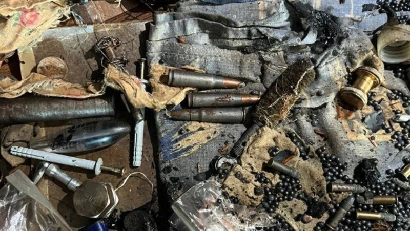 Боеприпасы и урожай конопли нашли дома у жителя Шахтерска