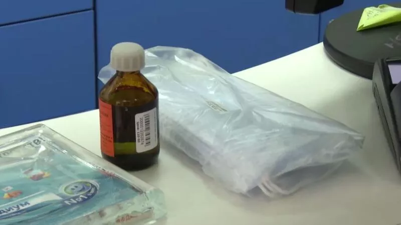 На Сахалине начнут продавать маски прямо на кассах в продуктовых магазинах