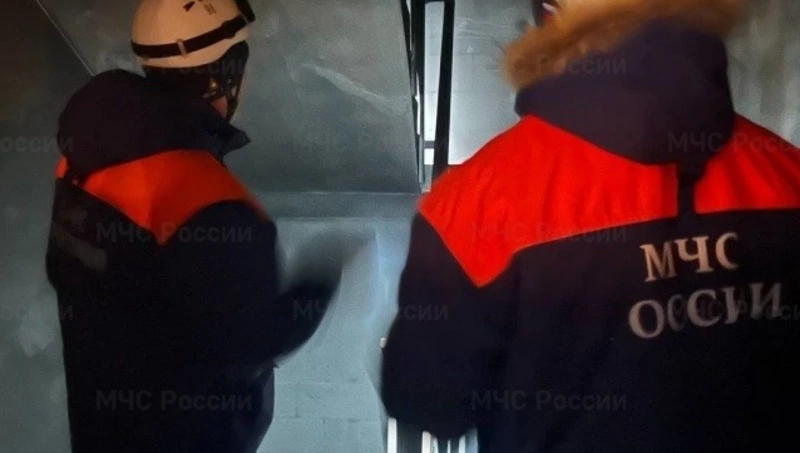 Житель Поронайска пострадал в ходе пожара в многоэтажке 9 января