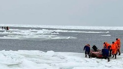 Рыбаки на льдине — Центр внимания 9 марта