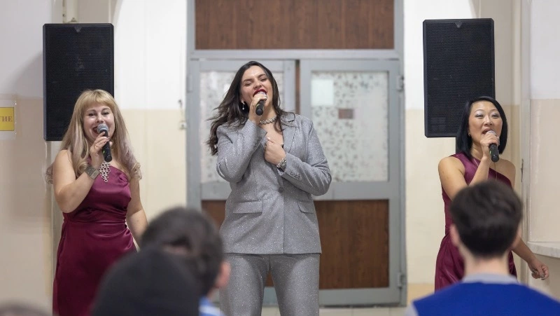 #ПозывнойКультура: сахалинские артисты провели новогодний концерт для пациентов военного госпиталя 