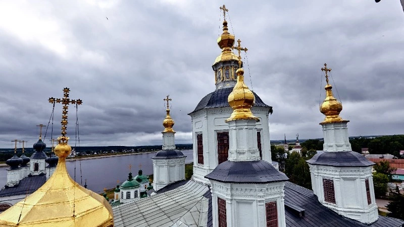 Церковный праздник 11 июня 2026: традиции, строгие запреты и народные приметы дня
