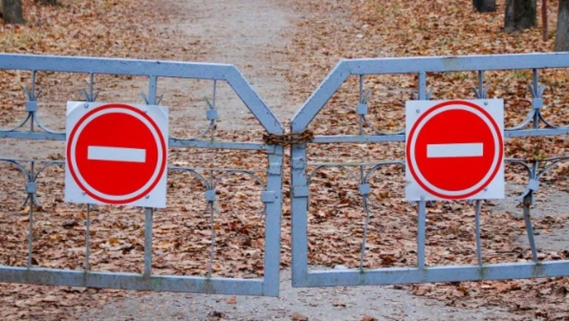 «Горбатый мост» в Долинске закроют для ночных поездок