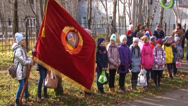 Ни космодрома, ни коммунизма: в Охе прочли послание из капсулы времени (ВИДЕО)