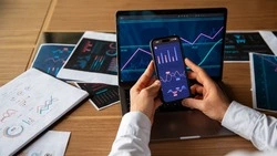 Аналитика Yota: аудитория мобильных приложений для инвестиций выросла на 20%