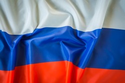 «Знак гордости»: депутат Госдумы поздравил сахалинцев с Днем флага РФ