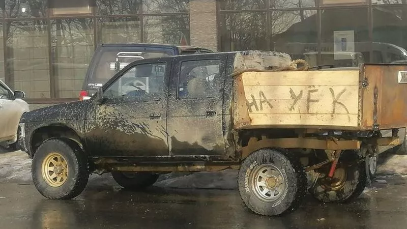 «До ста тысяч рублей за ночь». Рыбаки Сахалина зарабатывают на вылове мойвы