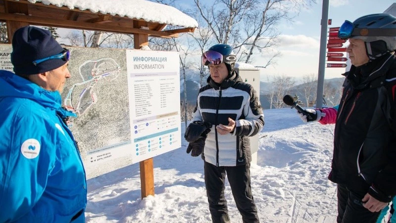 Сергей Надсадин провел выездное совещание на «Горном воздухе» в Южно-Сахалинске