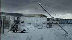 Ветер до 58 м/с повредил ЛЭП, кровли и фасады в Северо-Курильске