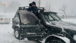 «Лопатный вызов»: волонтеры запустили челлендж помощи в Южно-Сахалинске