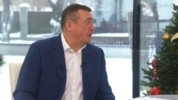 Валерий Лимаренко на прямой линии получил более 900 обращений