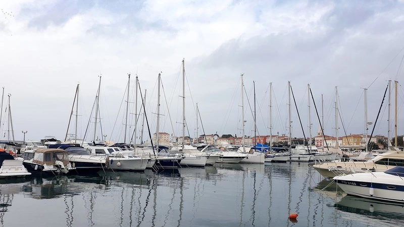 На Сахалине распродают конфискованные у браконьеров суда