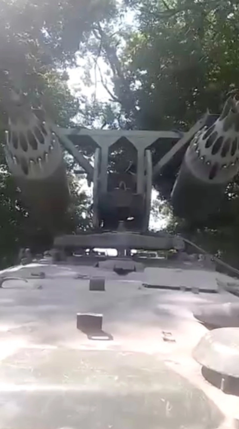 Военнослужащий с Сахалина показал кадры ближнего боя при штурме позиций ВСУ