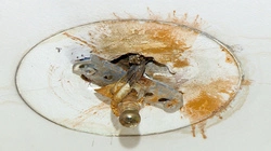 Южносахалинцы все еще не могут отремонтировать квартиры в обгоревшем доме на Ленина, 297