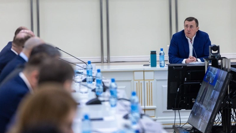 Островной экспорт и цифровая охота за кадрами: Валерий Лимаренко провел заседание инвестсовета