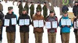 Живые вспоминают павших