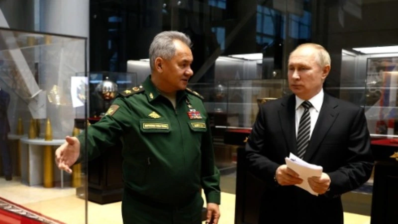 Путину показали карту Курильских островов 1830 года