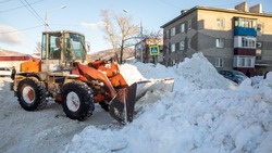 Уборку снега в Южно-Сахалинске начали в усиленном режиме 23 декабря 