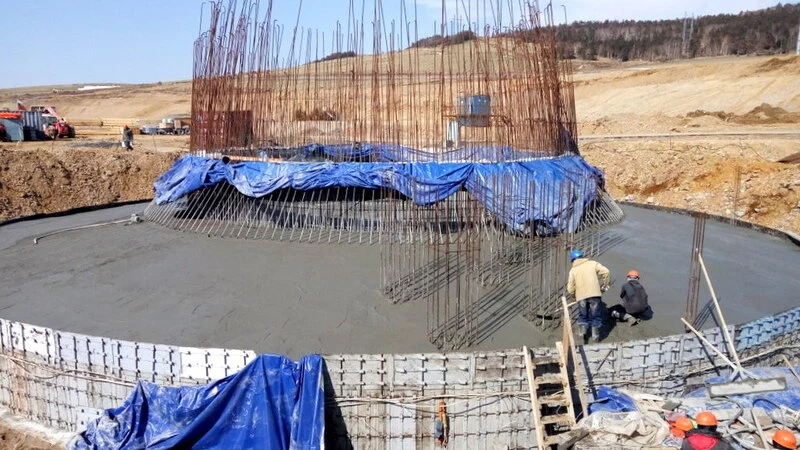 Забетонирован фундамент дымовой трубы для Сахалинской ГРЭС-2