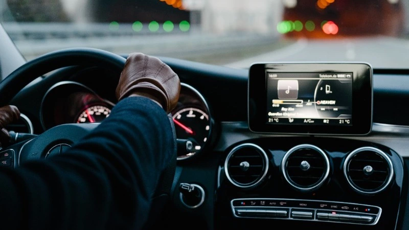 Эксперты предупредили о возможном росте угонов авто из-за санкций