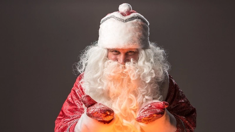 Дед Мороз и Снегурочка подарят детям праздник 19 декабря в Южно-Сахалинске