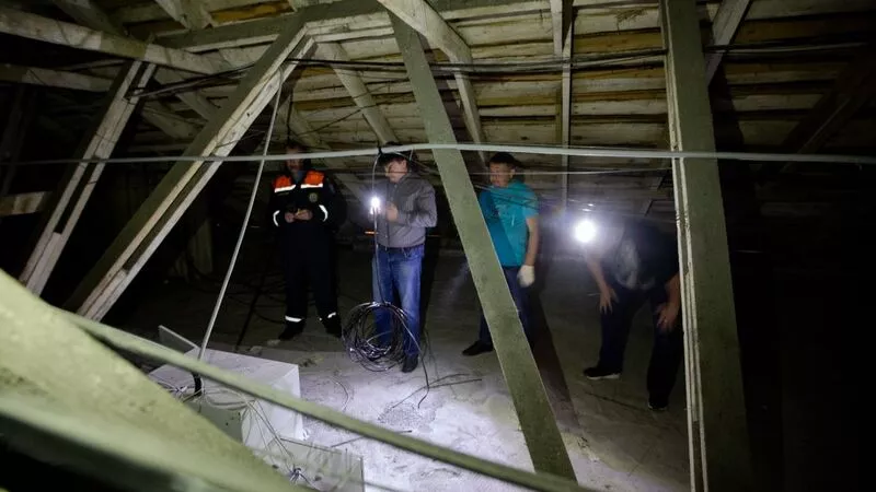 По чердакам и подвалам Южно-Сахалинска с проверкой отправилась спецкомиссия