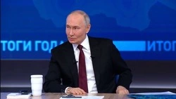 Путин: Наши войска наступают по всей линии боевого соприкосновения