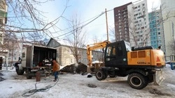 В 11-м микрорайоне Южно-Сахалинска завершают ремонт теплотрассы