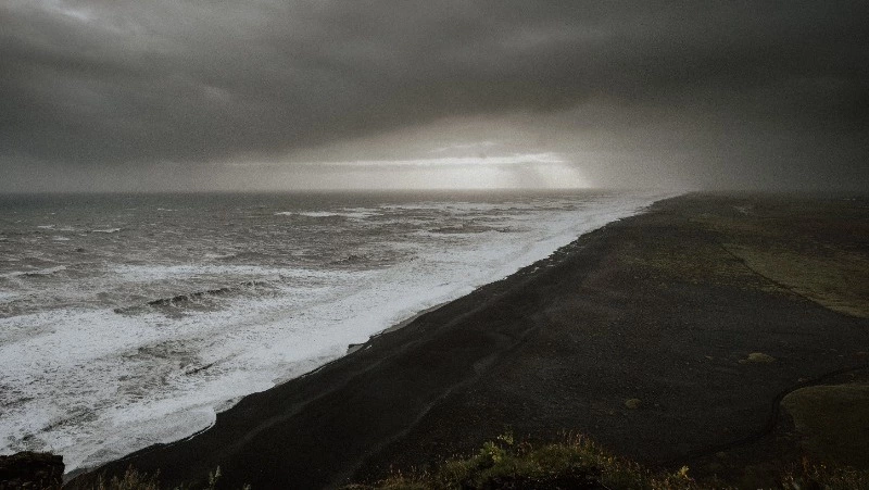 Мощный циклон обрушится на 11 районов Сахалина 