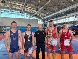 Сахалинские борцы завоевали пять наград на двух Всероссийских турнирах