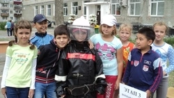 Дети из пришкольного лагеря стали пожарными
