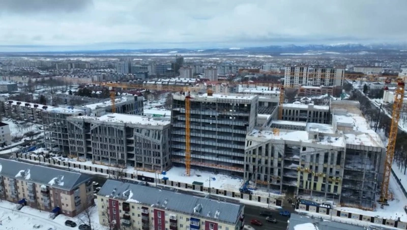 Два корпуса научно-образовательного центра уже возведены в Южно-Сахалинске - Центр внимания 30.03.26