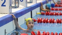 Первый этап «Быстрого китенка» собрал более 400 сахалинских пловцов