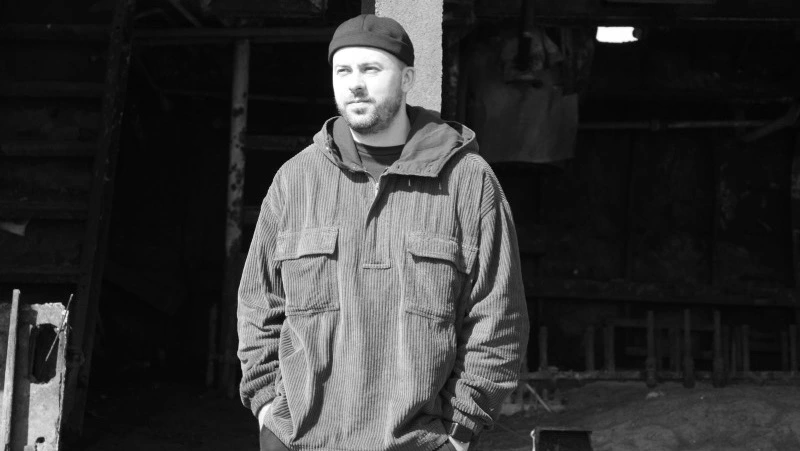 «Есть что-то бурное в моих работах»: Владимир Бейбулатов о творчестве на Сахалине