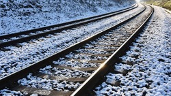 Движение на железнодорожном переезде ограничат в Южно-Сахалинске в ночь на 14 ноября