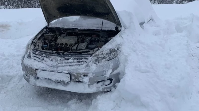 Сахалинца, попавшего в беду на трассе, бросился спасать весь остров