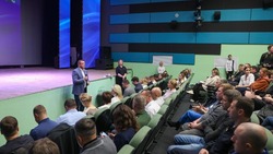 Жители Курильска попросили у губернатора Лимаренко новый электрогенератор