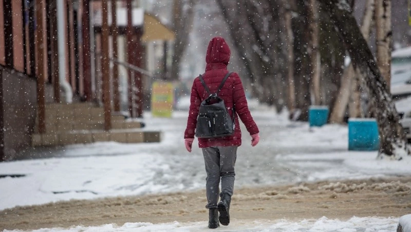Снег и ветер до 28 м/с: погода на Сахалине и Курилах 4 декабря