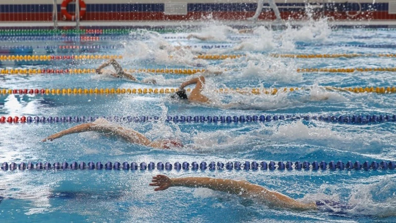 Этап Кубка Дальнего Востока по плаванию стартовал в Южно-Сахалинске