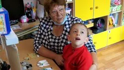 С детьми-инвалидами в поронайском садике бесплатно занимаются пять педагогов