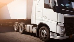 Пробки уменьшатся: грузовики будут ходить в объезд Южно-Сахалинска