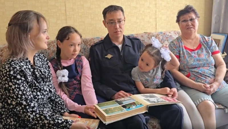 «Переплыли пролив, думая, что это Амур»: полицейский-эвенк с Сахалина рассказал историю своего рода